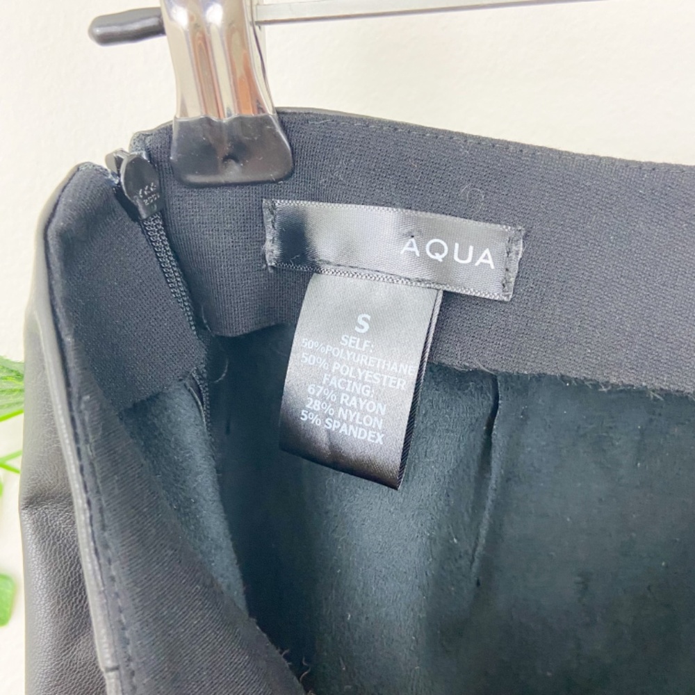 Aqua black pleather swoop side mini skirt Sz S - Picture 4 of 5